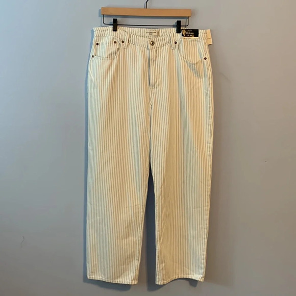 Abercrombie & Fitch size 33 16 R curve love the loose high rise jeans white blue - Picture 3 of 12
